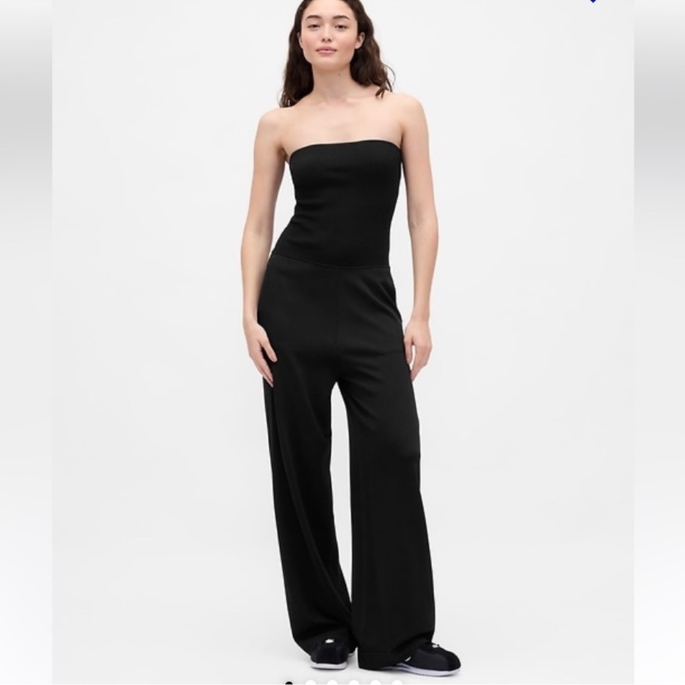 Gap × BÉIS Convertible Bandeau Jumpsuit Size M